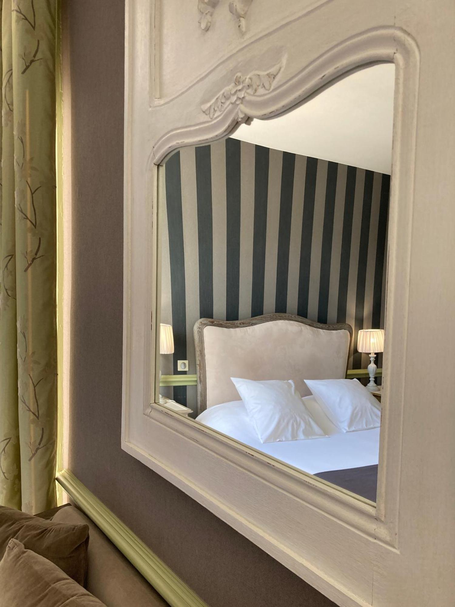 Hotel Helvie - Teritoria Vals-les-Bains Exteriör bild